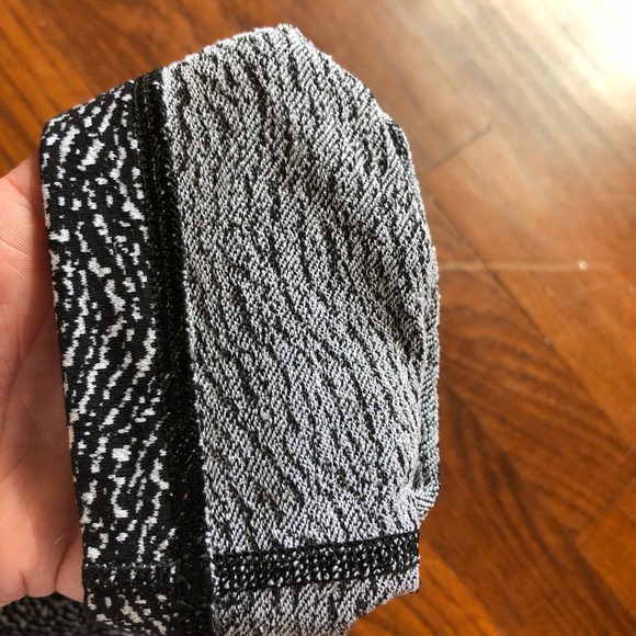 Lululemon Wunder Under Crop High Rise crop. - Picture 4 of 5